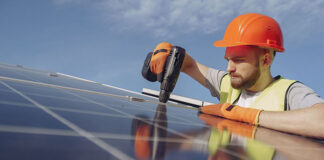 Jak wybrać najlepszą ofertę na panele fotowoltaiczne z montażem we Wrocławiu? Jak wybrać najlepszą ofertę na panele fotowoltaiczne z montażem we Wrocławiu