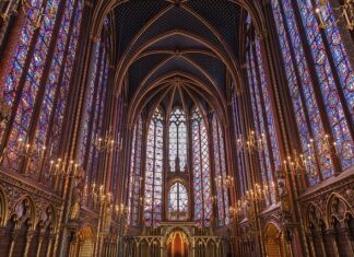 Jak podłączyć żyrandol na 3 żarówki i 2 kable z sufitu?