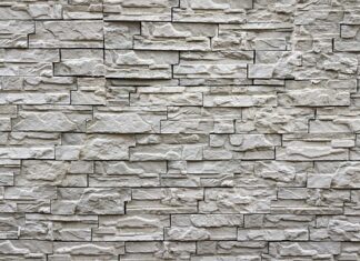 Jak Odsłonić cegłę spod tynku?