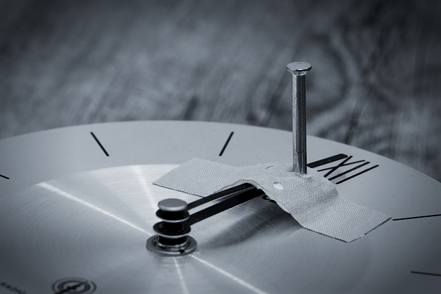 Na co Przykleić brokat? Na co Przykleić brokat?