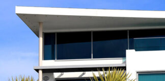 Co daje montaż rolet zewnętrznych